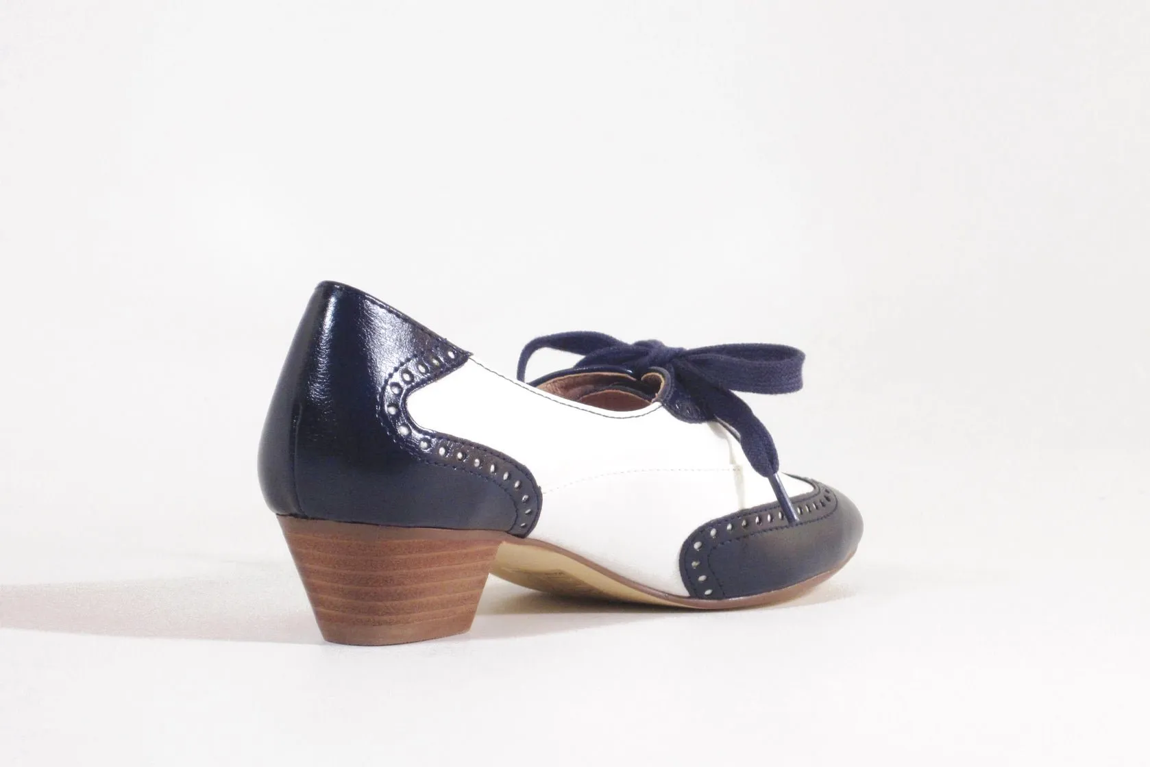 Retro Oxford Shoes