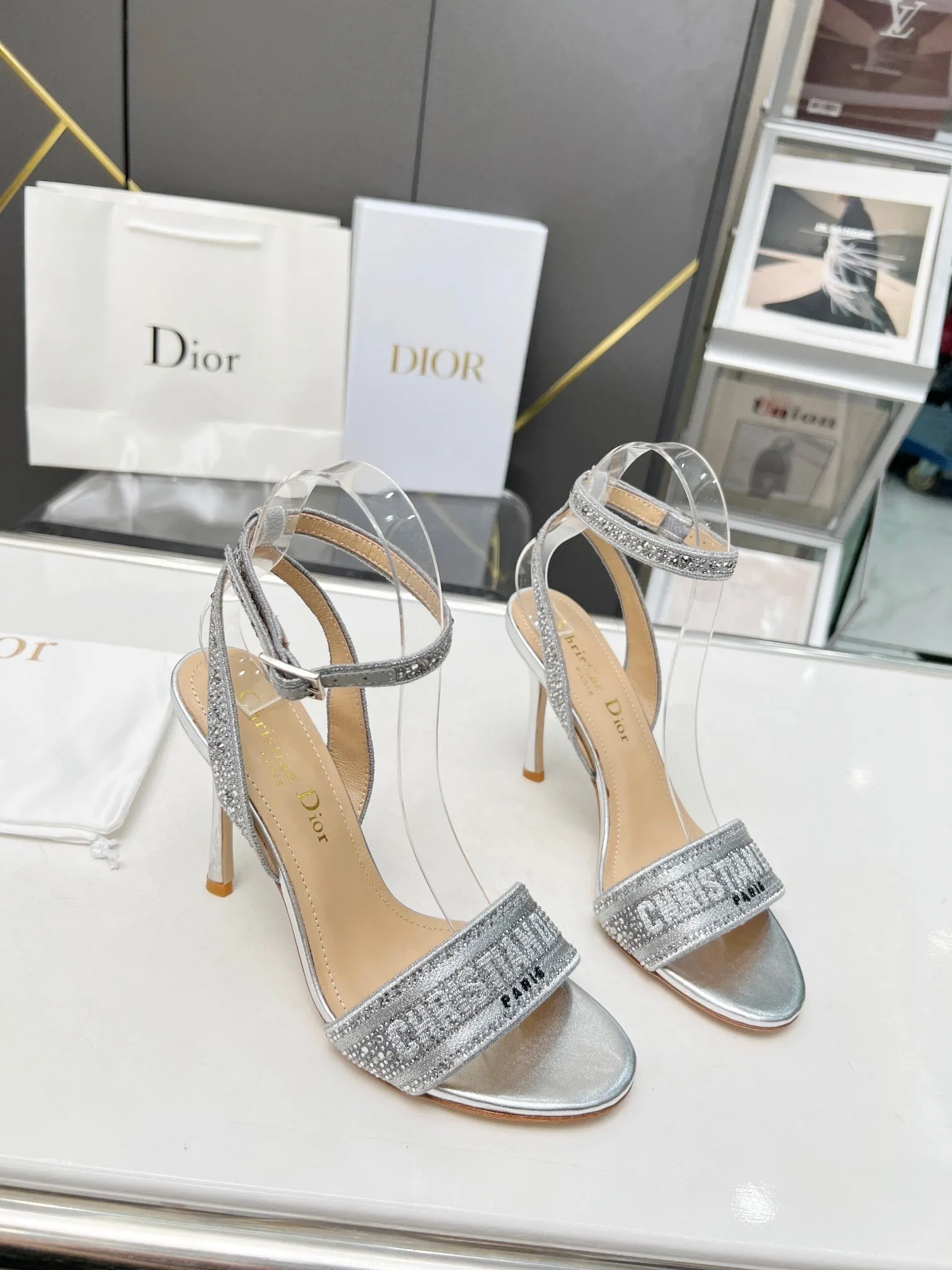 SE1106 DR Dway Heeled Sandal /  Size5-10