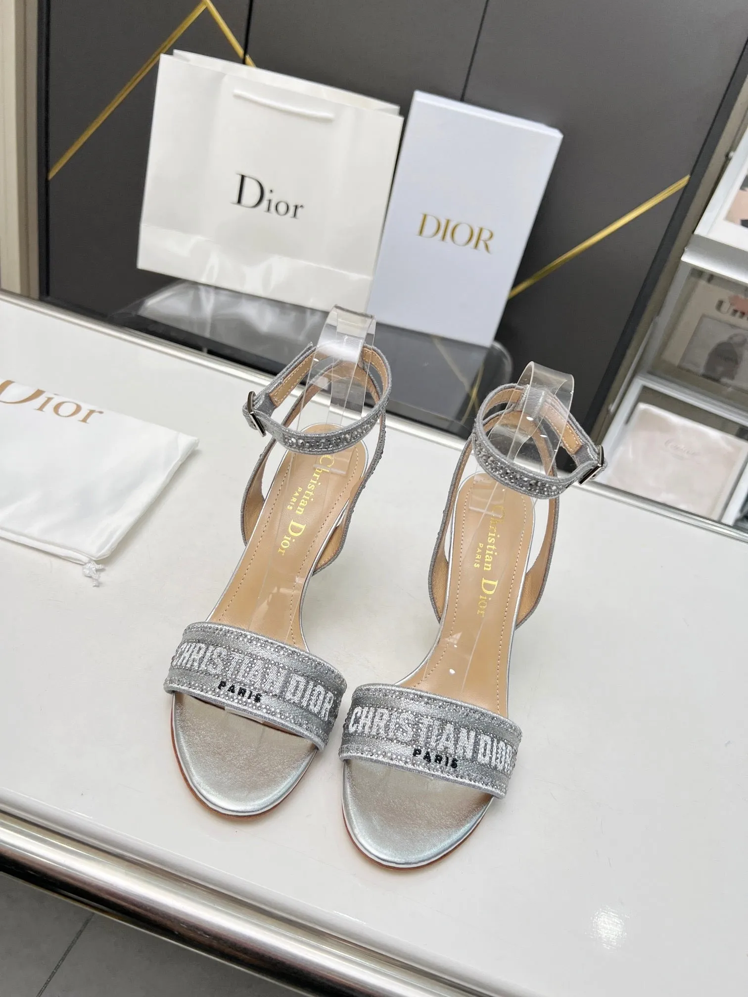 SE1106 DR Dway Heeled Sandal /  Size5-10