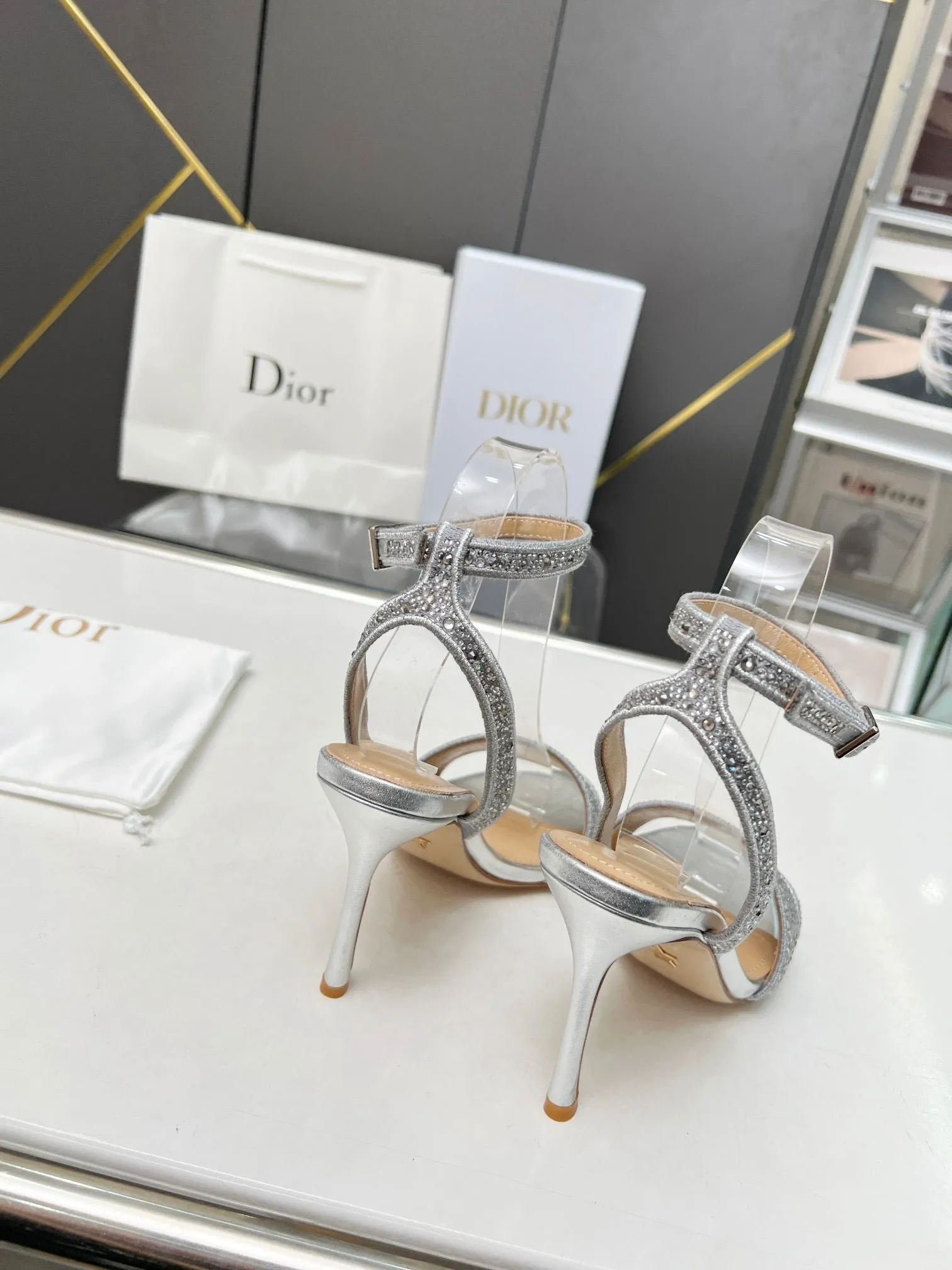 SE1106 DR Dway Heeled Sandal /  Size5-10