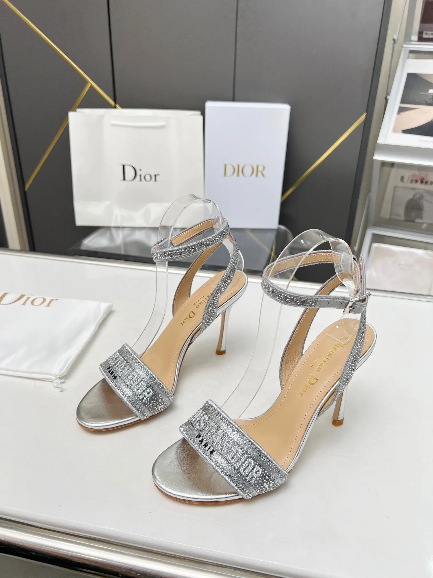 SE1106 DR Dway Heeled Sandal /  Size5-10