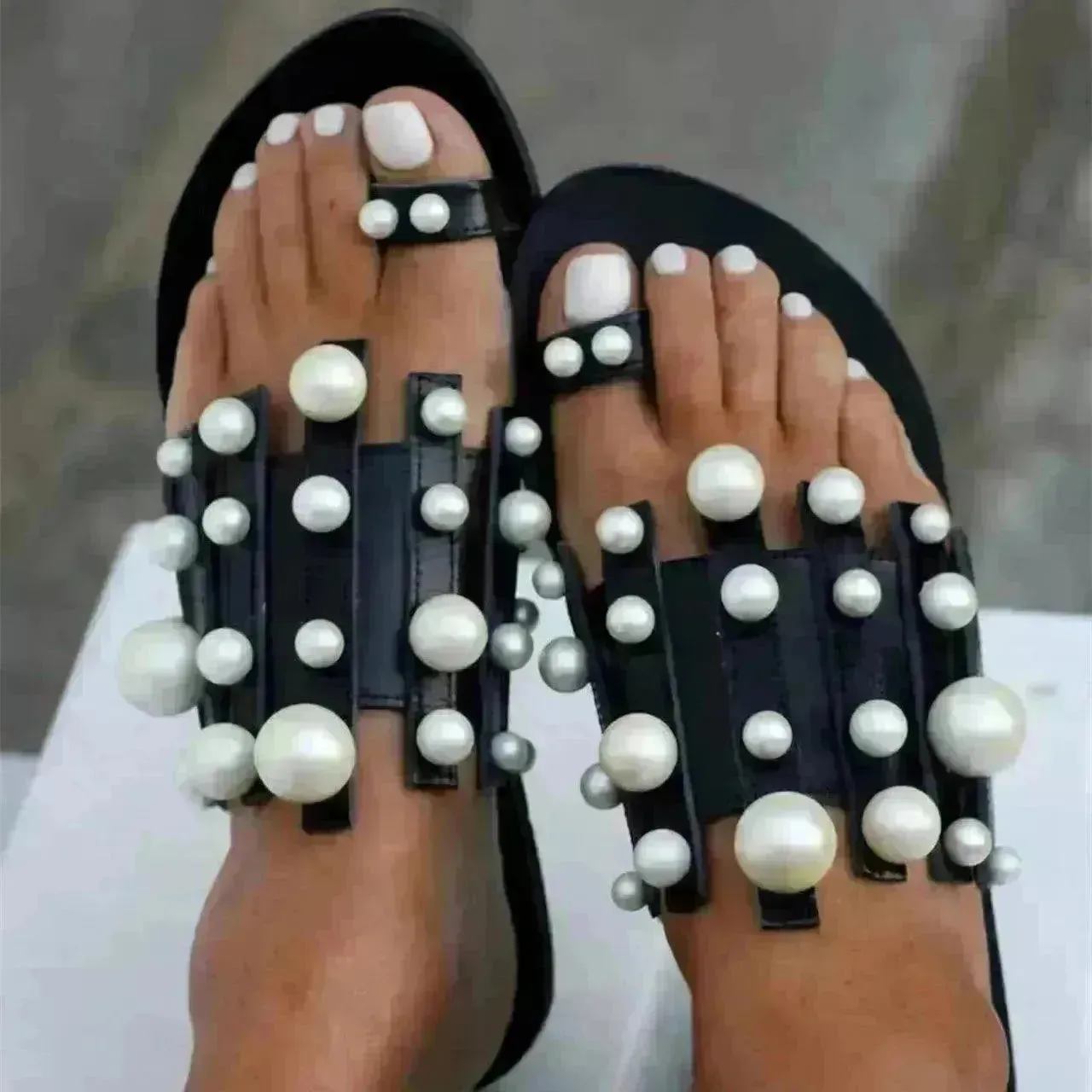 Summer Outdoor Ladies Flat Toe Pearl Beach Slippers